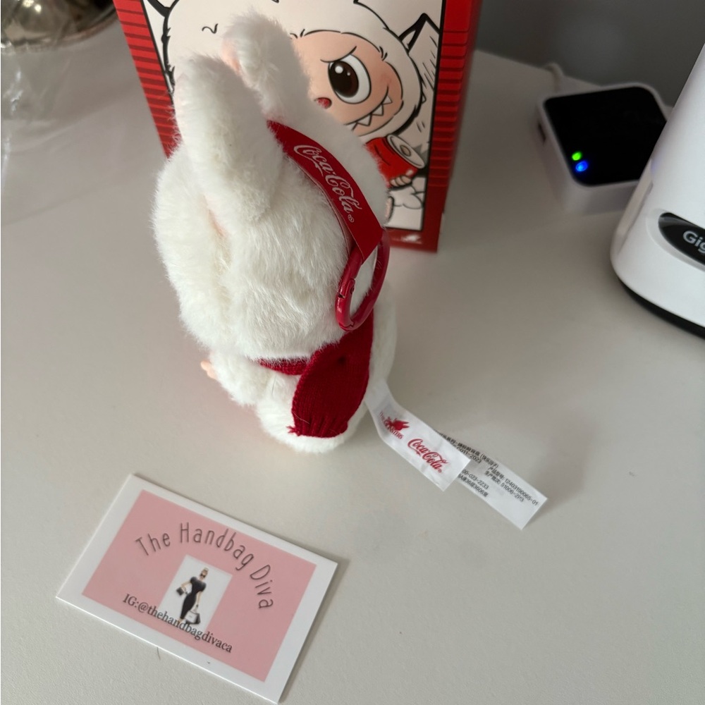 ♥️Coca-Cola Labubu Happy Factor♥️ - Picture 5 of 11